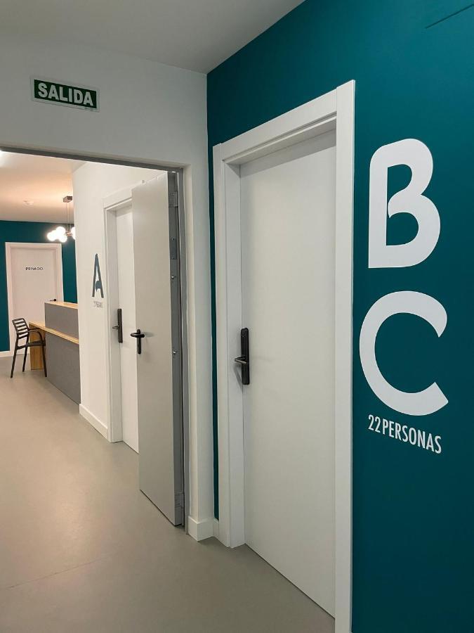 Bulezen Urban Hostel Понтеведра Екстер'єр фото