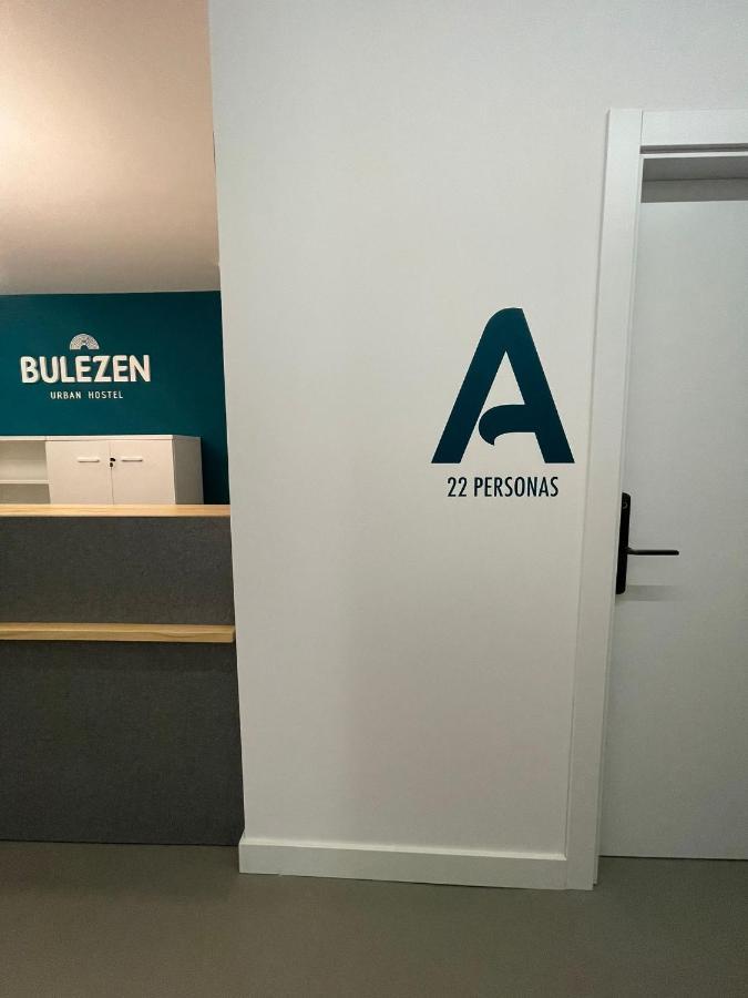 Bulezen Urban Hostel Понтеведра Екстер'єр фото