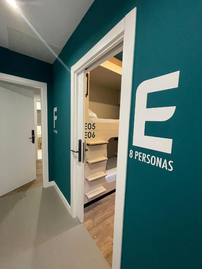 Bulezen Urban Hostel Понтеведра Екстер'єр фото